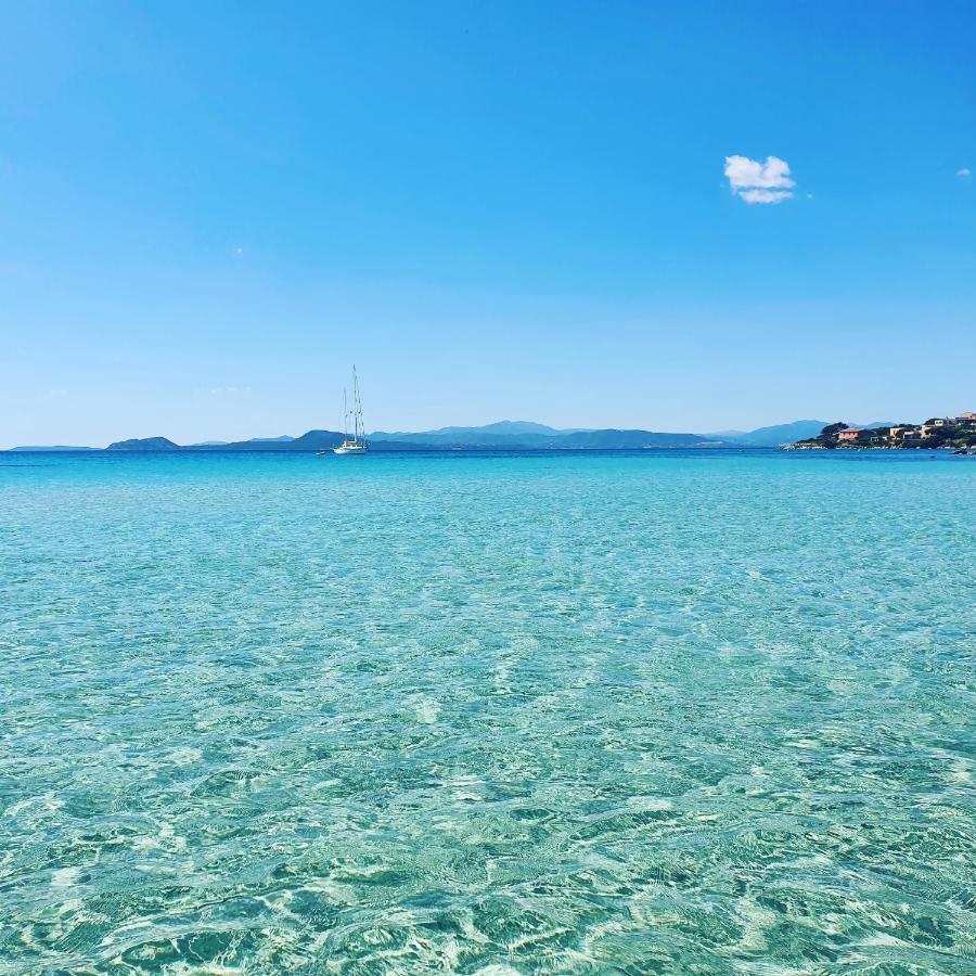 Appartamento Delfino Azzurro Golfo Aranci Exteriör bild
